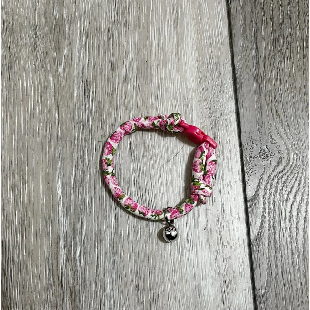 cute pink (kitten) collar !!